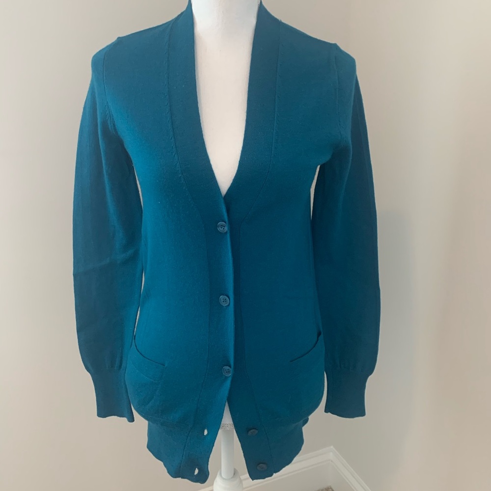 💗 J. Crew Cardigan Lightweight Sweater